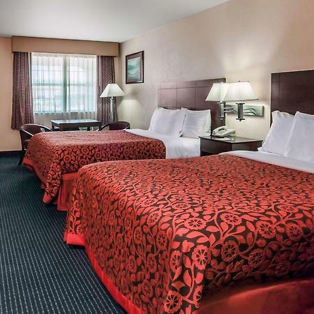 Days Inn Gun Barrel City 外观 照片