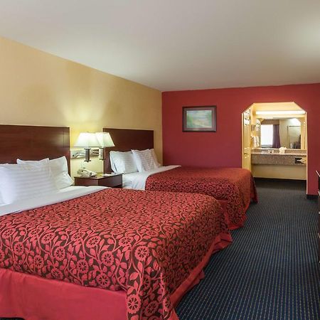 Days Inn Gun Barrel City 外观 照片