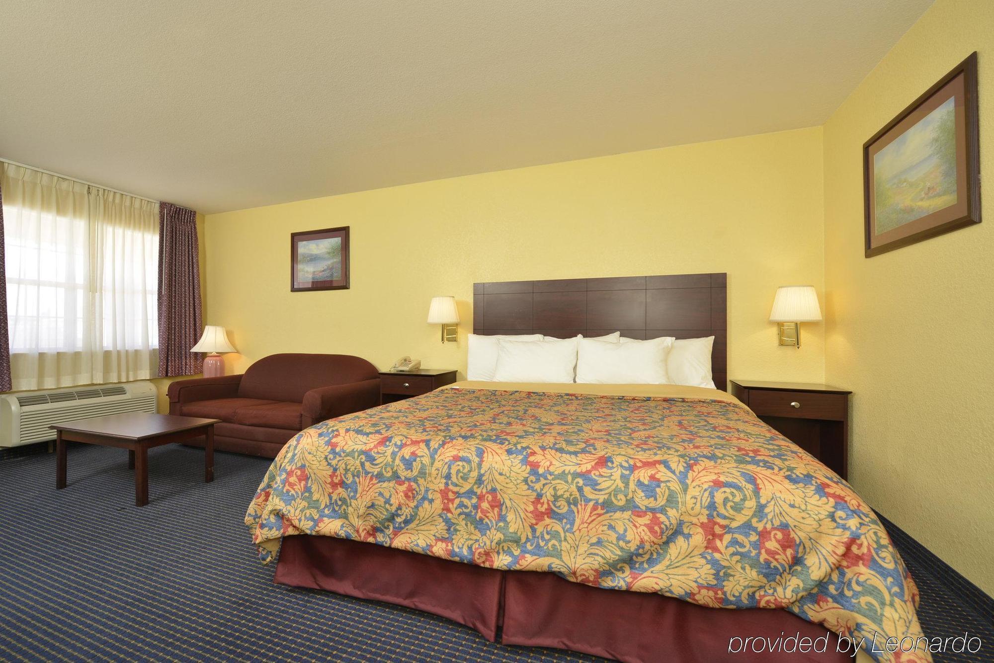 Days Inn Gun Barrel City 外观 照片
