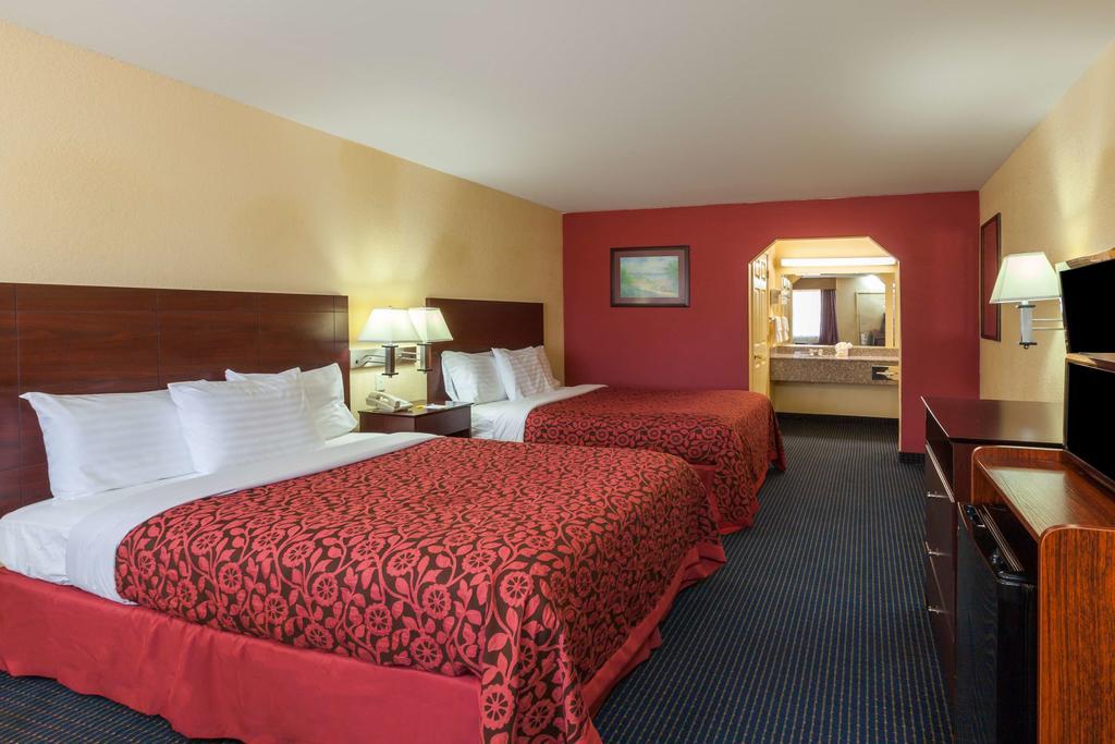 Days Inn Gun Barrel City 外观 照片